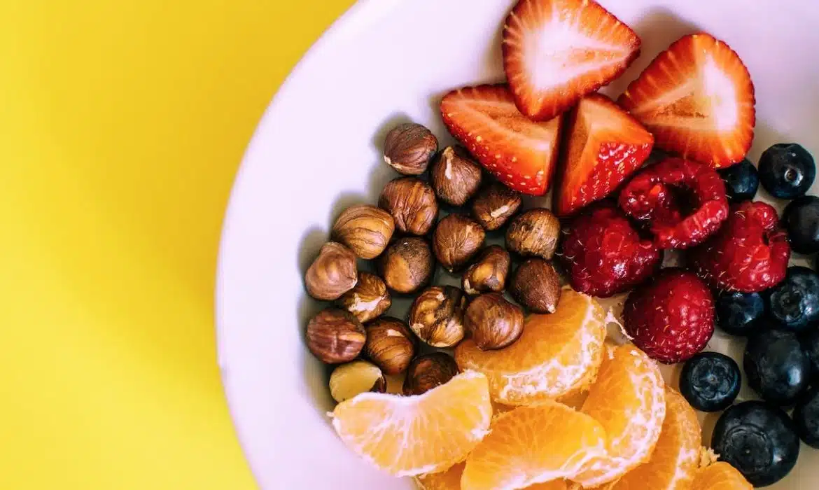 Snacks sains à emporter au travail ou en voyage : des idées délicieuses pour rester en forme