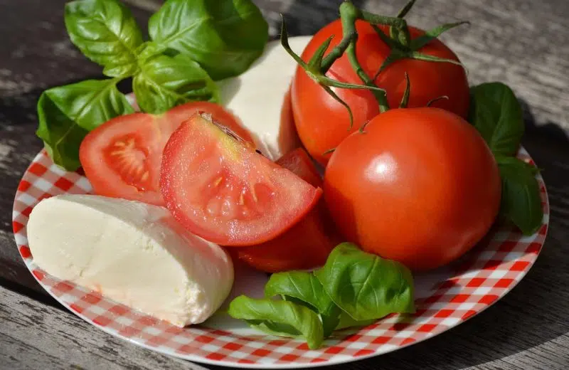 Pause déjeuner : 3 idées de salades fraîches pour manger healty à midi