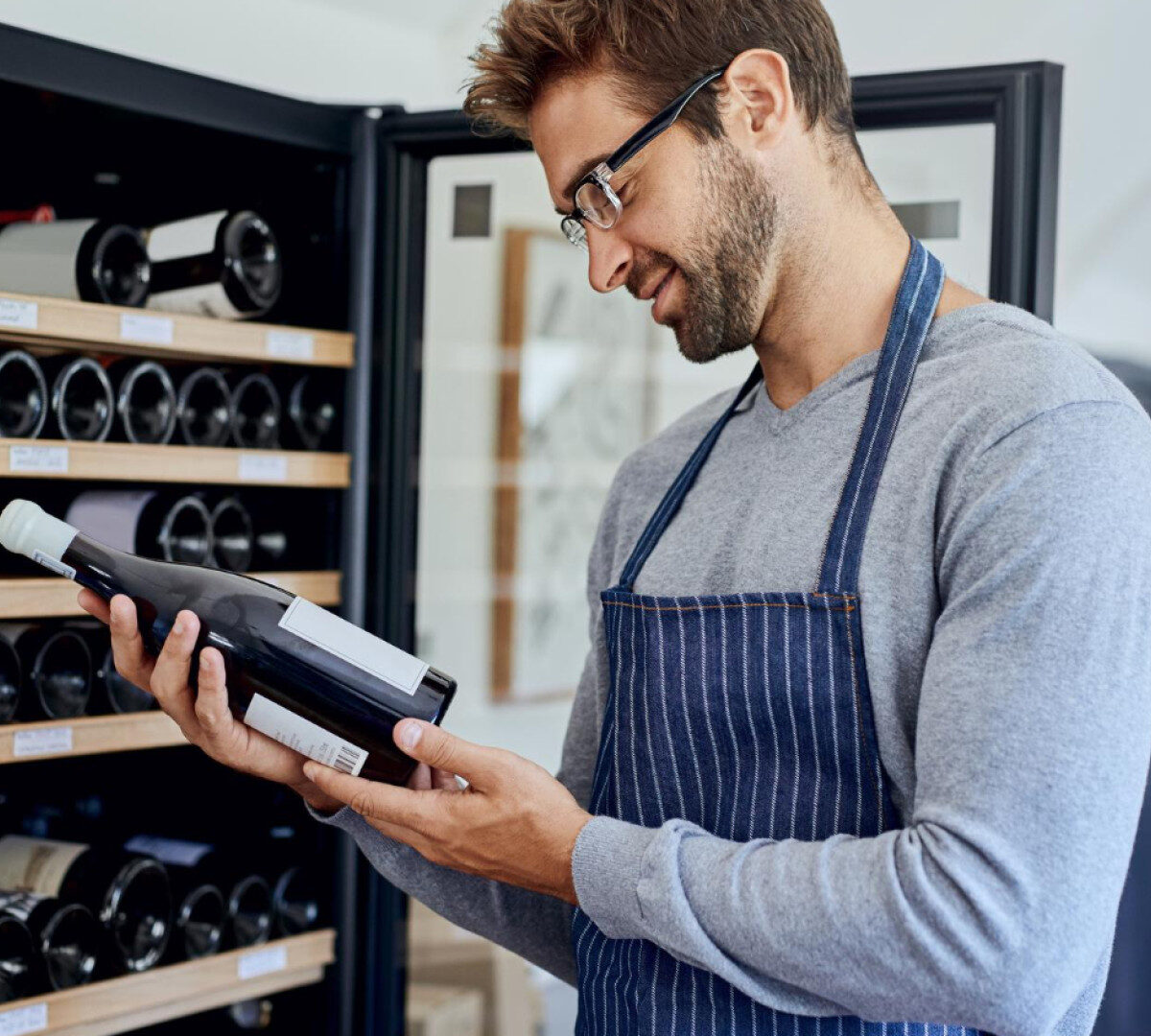 Comment choisir une cave à vin pour conserver ses bouteilles dans les meilleures conditions ?