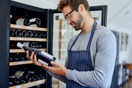 Comment choisir une cave à vin pour conserver ses bouteilles dans les meilleures conditions ?