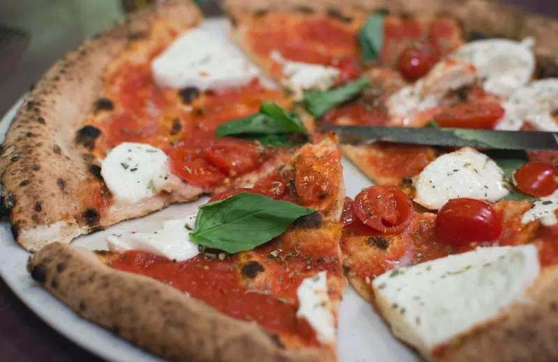 La pizza margarita, une recette traditionnelle qui perdure