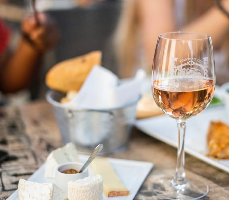 Quels sont les vins à associer avec tels ou tels plats ?
