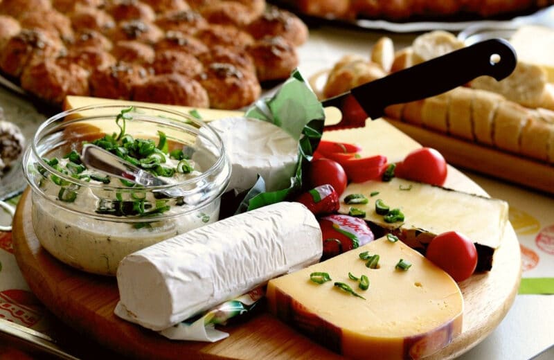 Pour vous régaler, pensez aux fromages artisanaux et au beurre bio