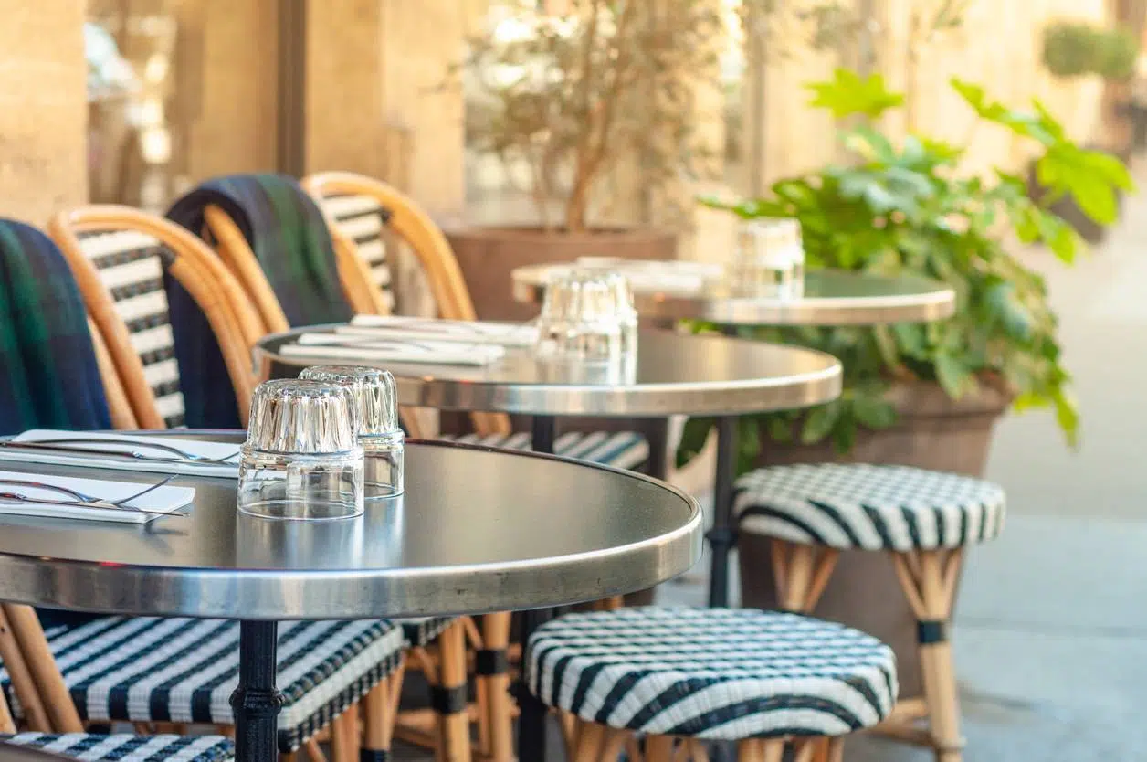 Mobilier professionnel restaurant terrasse bar