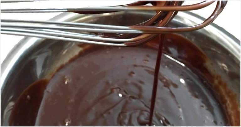 Comment rattraper la ganache au chocolat trop liquide ?